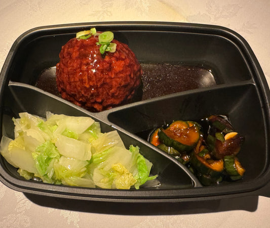 红烧狮子头盒饭